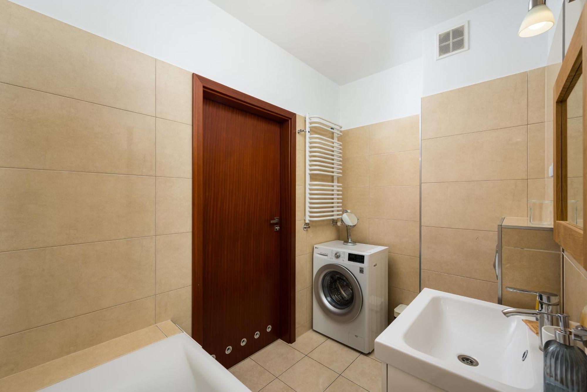 Metro Ksiecia Janusza Cosy Apartment Варшава Экстерьер фото
