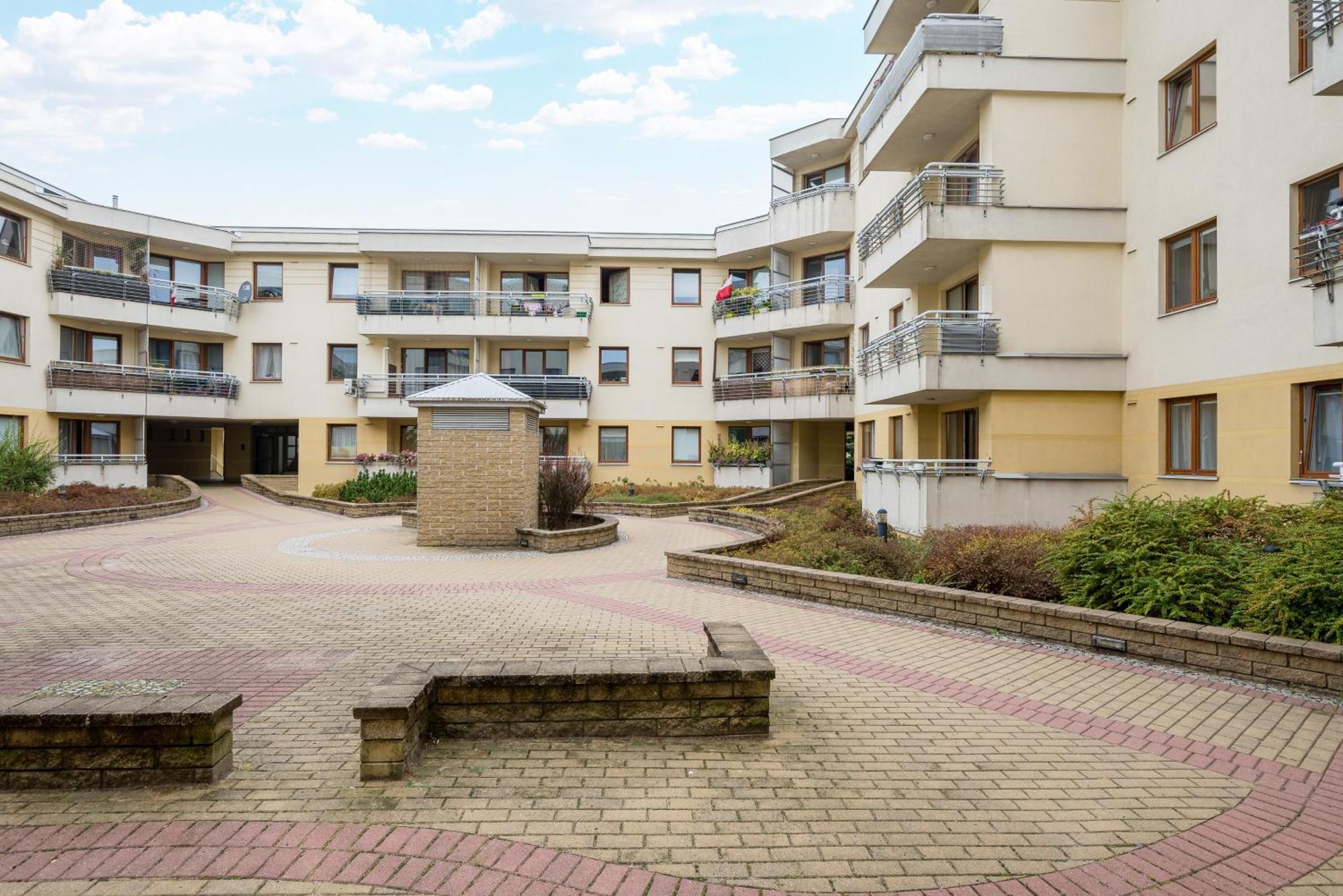 Metro Ksiecia Janusza Cosy Apartment Варшава Экстерьер фото