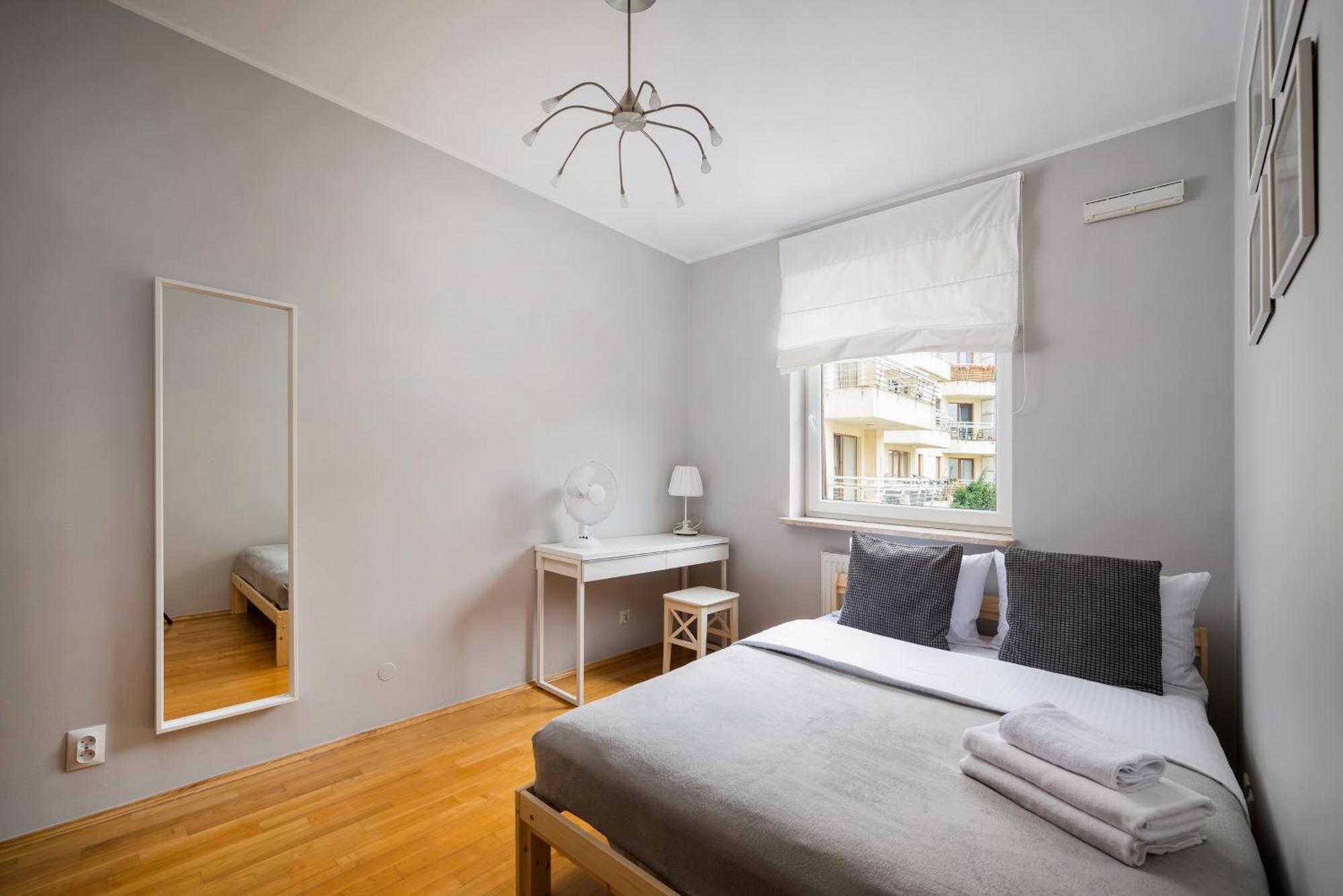 Metro Ksiecia Janusza Cosy Apartment Варшава Экстерьер фото